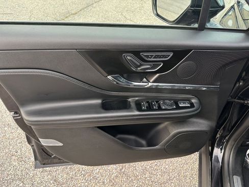 Used 2024 Lincoln Corsair Reserve image 20