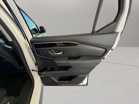 Used 2025 Honda Pilot EX-L image 28