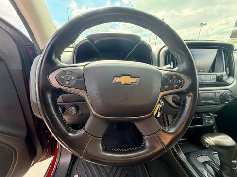 Used 2018 Chevrolet Colorado Z71 AWD/4WD image 11