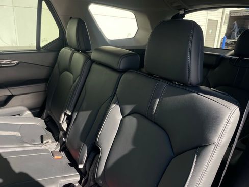 Certified 2025 Honda Pilot EX-L image 41