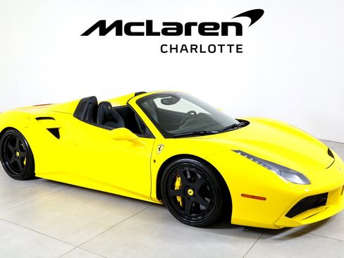 Used 2017 Ferrari 488 Spider RWD image 2