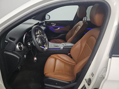 Used 2022 Mercedes-Benz GLC 300 image 4