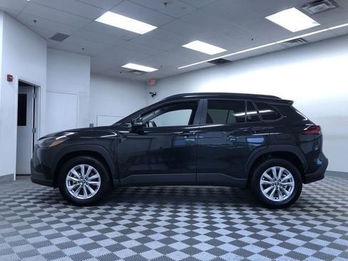 Used 2026 Toyota Corolla Cross LE FWD image 12