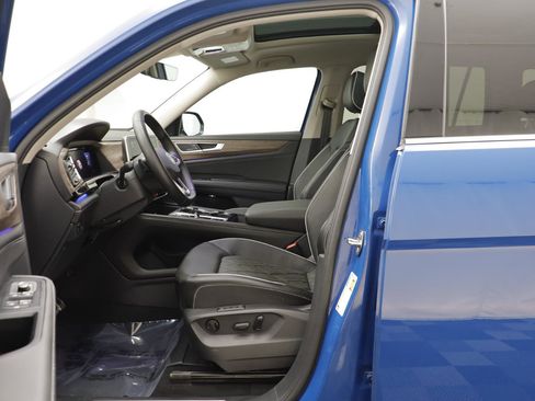 Used 2025 Volkswagen Atlas SEL Premium R-Line image 5