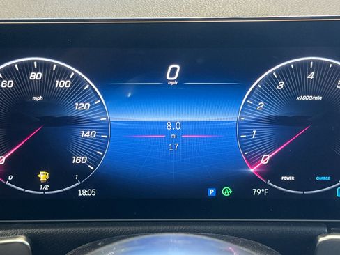 New 2025 Mercedes-Benz GLB 250 4MATIC image 24