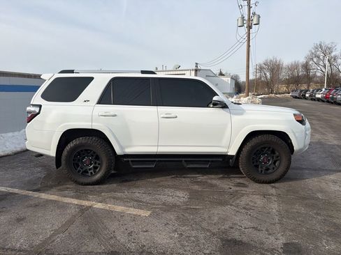 Used 2023 Toyota 4Runner SR5 Premium image 6