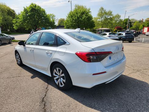 Used 2023 Honda Civic LX image 3