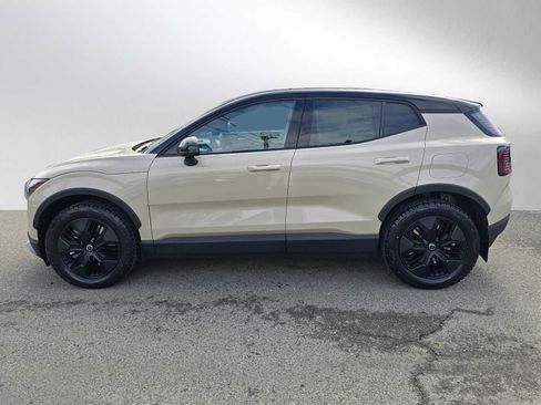 New 2026 Volvo EX30 Cross Country Ultra image 6