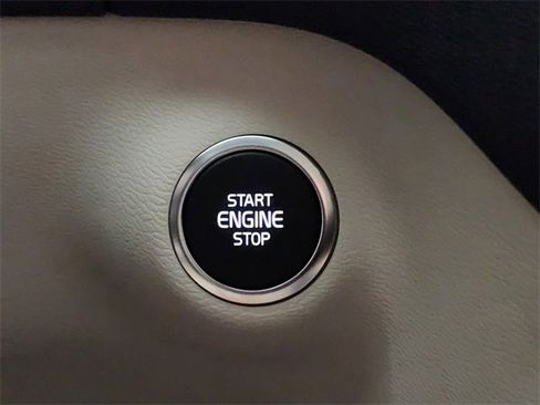 New 2026 Volvo XC40 B5 Plus w/ Protection Package Premier image 21