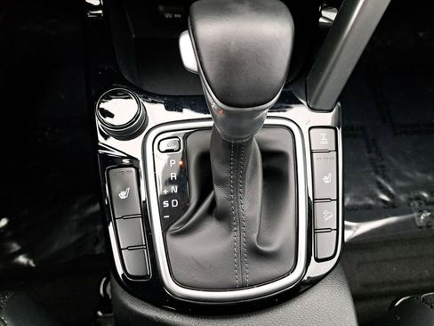 Used 2021 Kia Seltos EX image 24