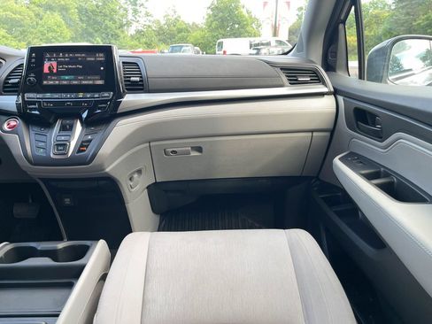Used 2018 Honda Odyssey EX image 29