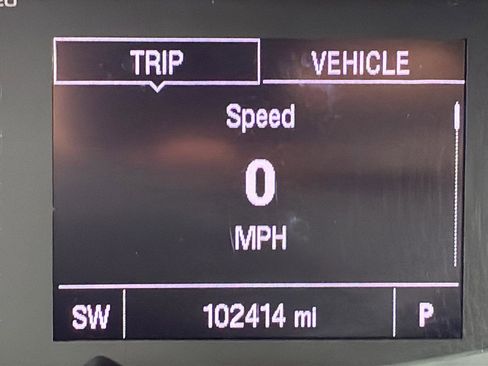 Used 2020 Chevrolet Trax LT AWD/4WD image 23