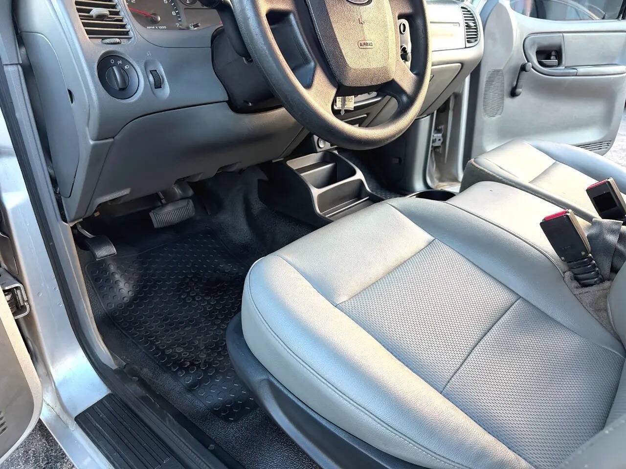 Used 2010 Ford Ranger XL RWD image 24