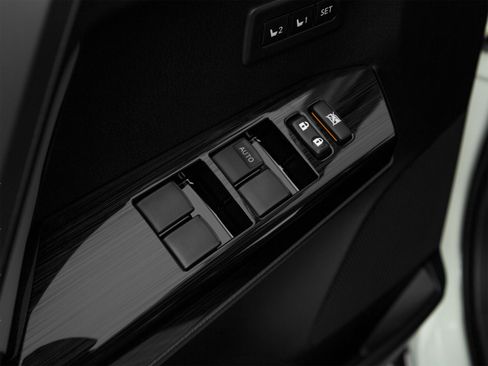 Used 2018 Toyota RAV4 Limited image 13