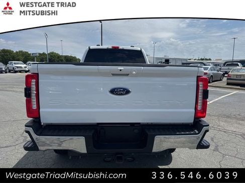 Used 2023 Ford F350 Lariat AWD/4WD image 10