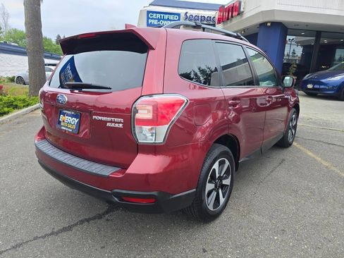 Used 2017 Subaru Forester 2.5i Premium AWD/4WD image 7