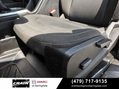 Used 2022 Chevrolet Colorado LT w/ Fleet Safety Package AWD/4WD image 23