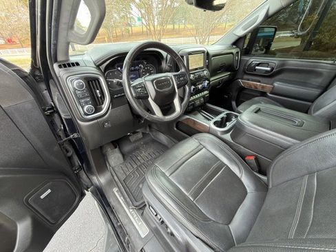 Used 2021 GMC Sierra 2500 Denali w/ Technology Package image 6