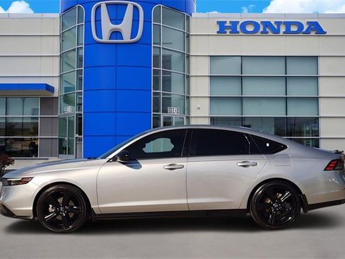 Certified 2023 Honda Accord Sport image 3