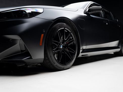 Used 2025 BMW M5 w/ Carbon Package image 80