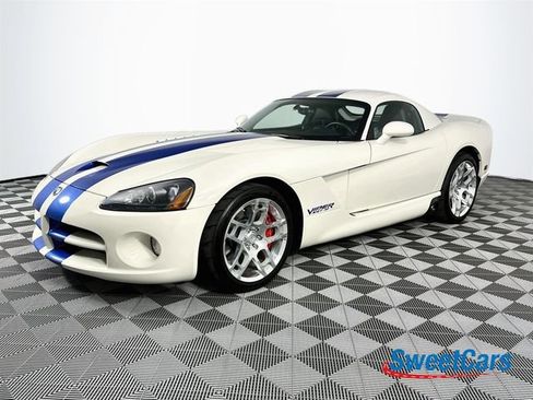 Used 2006 Dodge Viper SRT-10 w/ VOI9 Edition RWD image 3