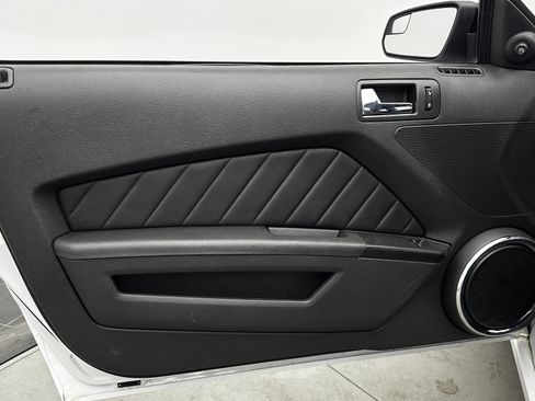 Used 2014 Ford Mustang Premium w/ V6 Performance Package image 10