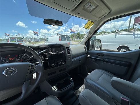 Used 2018 Nissan NV 3500 S RWD image 11