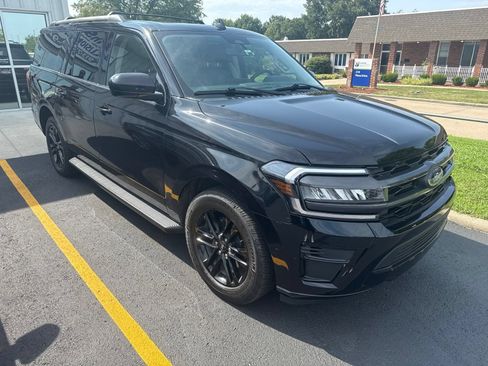 Used 2024 Ford Expedition Max XLT AWD/4WD image 7