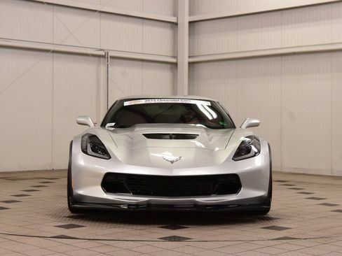 Used 2015 Chevrolet Corvette Z06 w/ 3LZ Preferred Equipment Group image 4