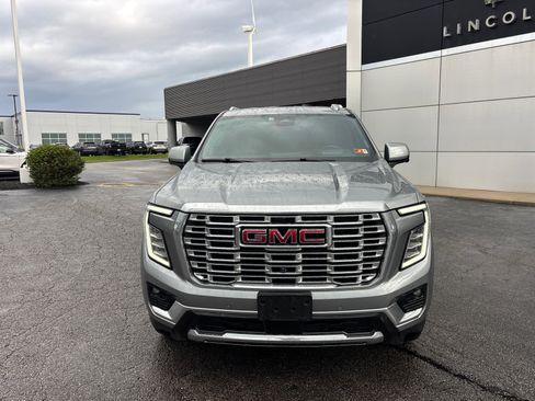 Used 2025 GMC Yukon Denali w/ LPO, Floor Liner Package AWD/4WD image 2