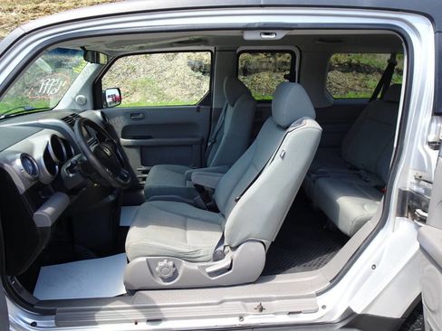 Used 2010 Honda Element EX image 17