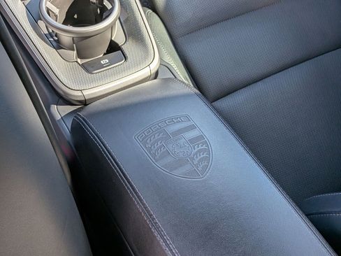 Used 2020 Porsche 911 Carrera S image 22