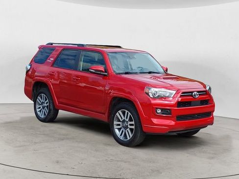 Used 2024 Toyota 4Runner TRD Sport w/ Technology Package AWD/4WD image 7