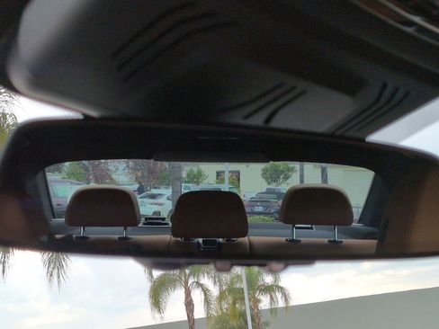 Used 2025 BMW 330i Sedan w/ M Sport Package image 27