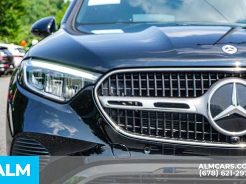 Used 2026 Mercedes-Benz GLC 350e 4MATIC image 11