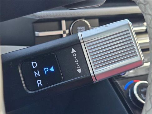 Used 2025 Hyundai Santa Fe SEL image 17