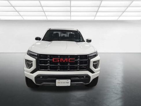 Used 2024 GMC Canyon AT4 w/ AT4 Premium Package AWD/4WD image 10