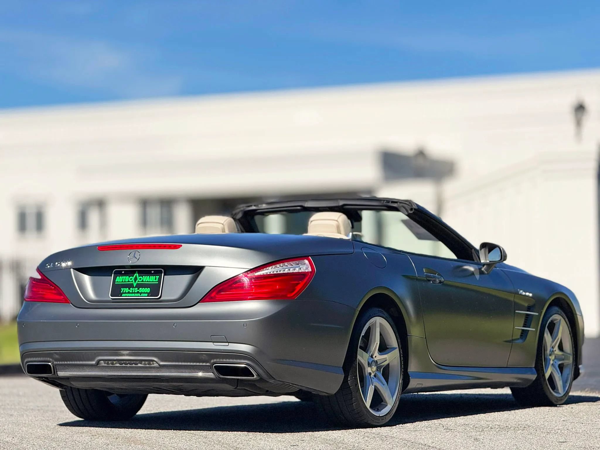 Used 2014 Mercedes-Benz SL 550 w/ Sport Wheel Package image 14