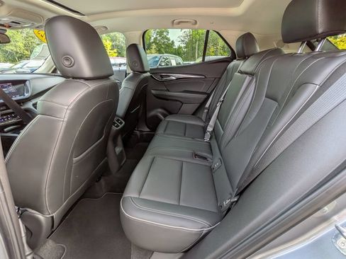 Used 2022 Buick Envision Essence w/ Technology Package I FWD image 15