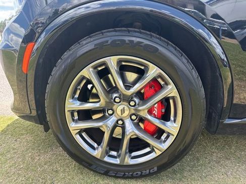 Used 2024 Dodge Durango R/T w/ Tow 'N Go Package AWD/4WD image 6