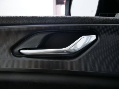 Used 2024 Jeep Grand Cherokee Altitude image 37