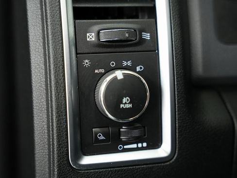 Used 2015 RAM 1500 Big Horn image 43