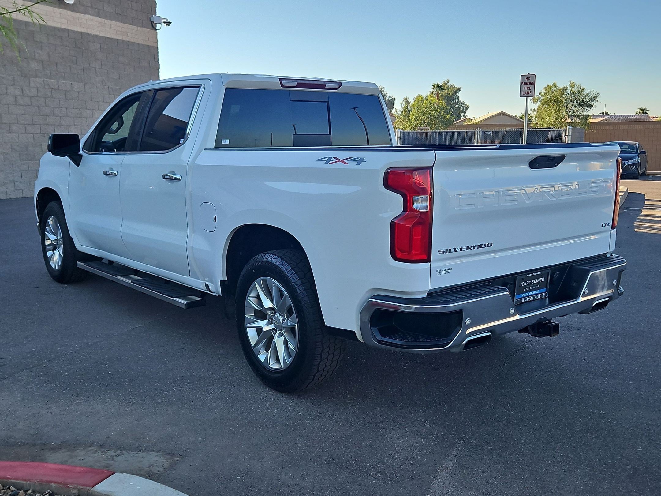 Certified 2021 Chevrolet Silverado 1500 LTZ AWD/4WD image 4