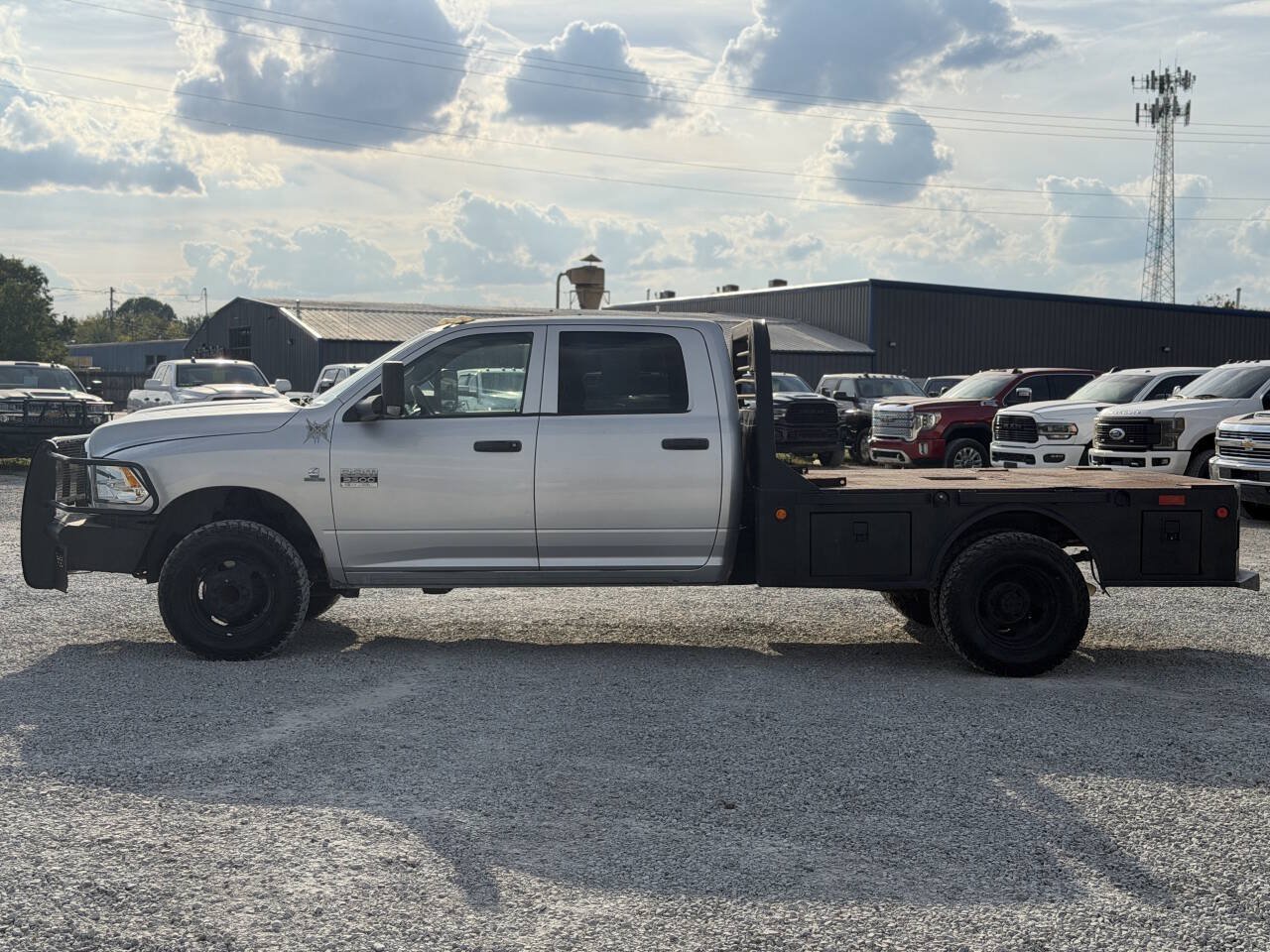 Used 2011 RAM 3500 ST w/ ST Popular Equipment Group AWD/4WD image 2