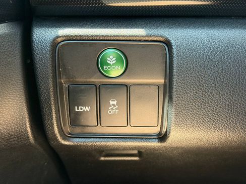 Used 2015 Honda Accord EX-L image 16