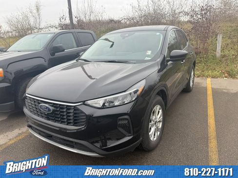 Used 2023 Ford Escape Active w/ Tech Pack #2 image 3