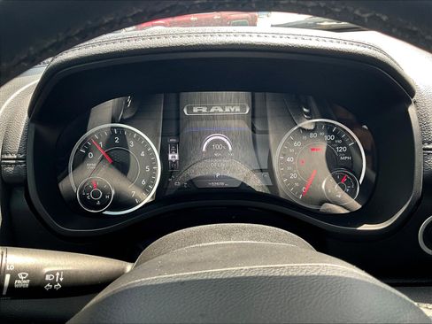 Used 2025 RAM 1500 Laramie AWD/4WD image 14