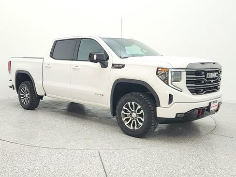 Used 2023 GMC Sierra 1500 AT4 image 3