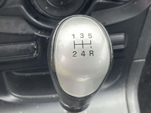 Used 2012 Ford Fiesta SE w/ Moon & Mood Pkg image 13