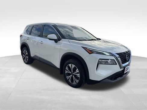 Used 2023 Nissan Rogue SV image 9